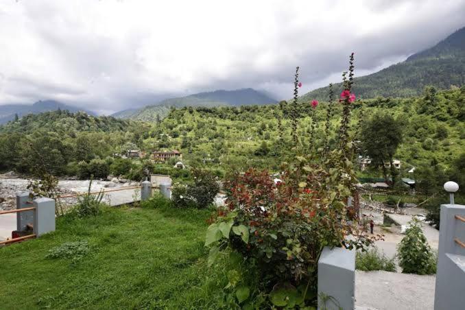 River Side Cottage Manali  Bagian luar foto